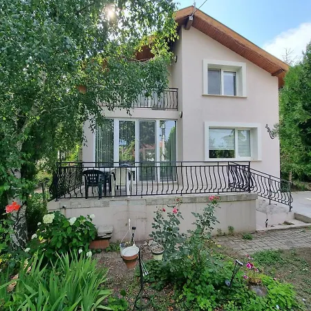 Relax & Spa-house Near Therma Numera Vilă Burgas City