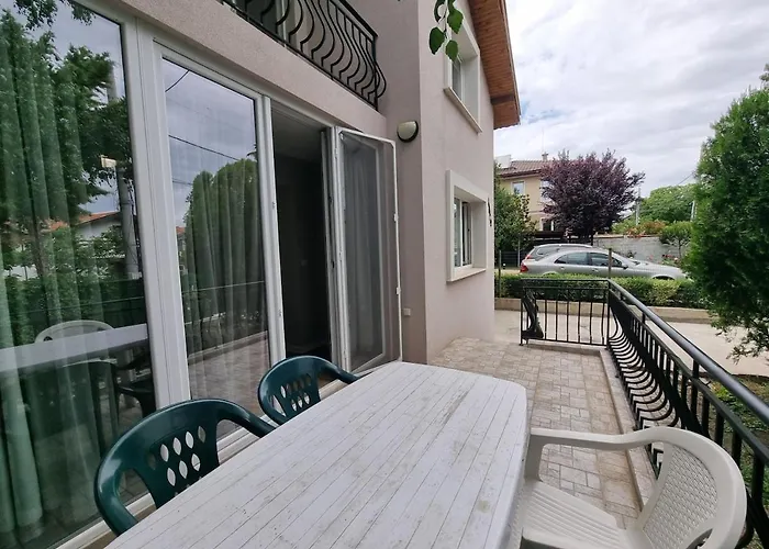 Relax & Spa-house Near Therma Numera Βίλα Μπουργκάς