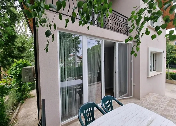 Relax & Spa-house Near Therma Numera Vilă Burgas City